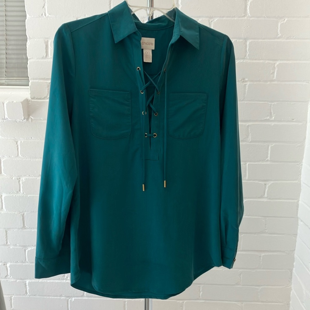 Chico's Green Button Down Shirt with Tie Front Size 00